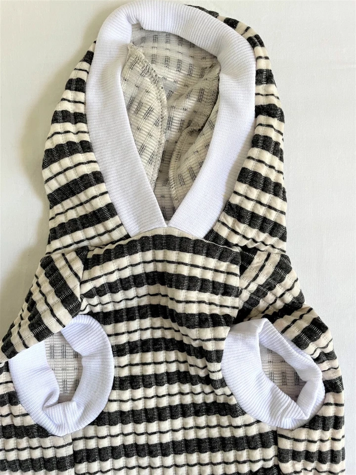 Novo Moletom Dobaz Limitado Listrado Malha Filhote Cachorro Preto e Marfim Tamanho Grande - Imagem 4 de 4