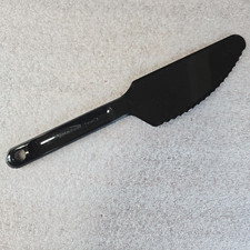 Tupperware Black Serrated Edge Cake Pie Slicer Cutter Knife 1819-10