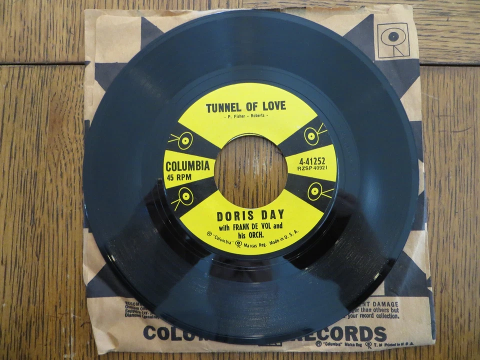 Doris Day – Tunnel Of Love - 1958 - Columbia 4-41252 7" Single VG+/Generic - Image 3 of 4