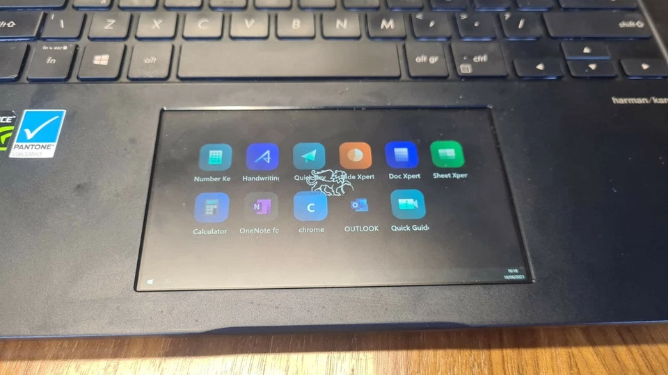 Asus Zenbook UX480FD 256gb SSD i78565U - Image 3 of 3