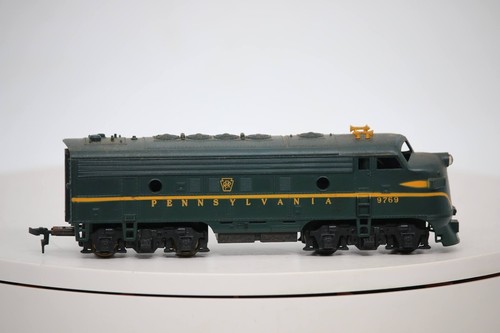 Mantua/Tyco HO Scale Diesel Train Locomotive #9769 Pennsylvania PRR Emblem - Picture 2 of 6