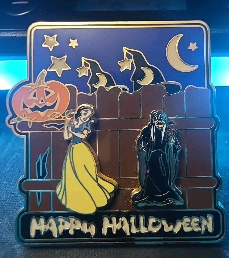 WDW Snow White Old Hag Happy Halloween 2003 Walt Disney Build A Pin 25567