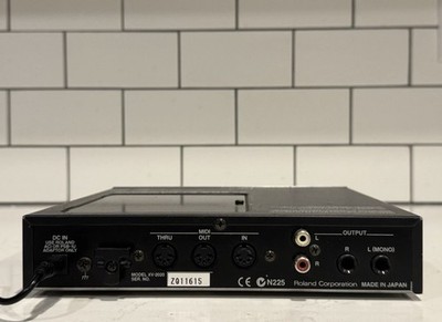 Roland XV-2020 64-Voice Expandable Synthesizer Module With POWER