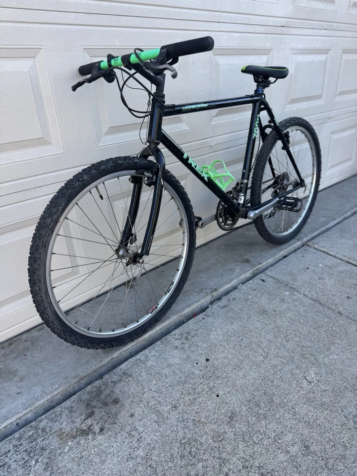 Vintage 1991 Trek 7000 Easton Aluminum Mountain Bike Made In USA - Image 4 of 4