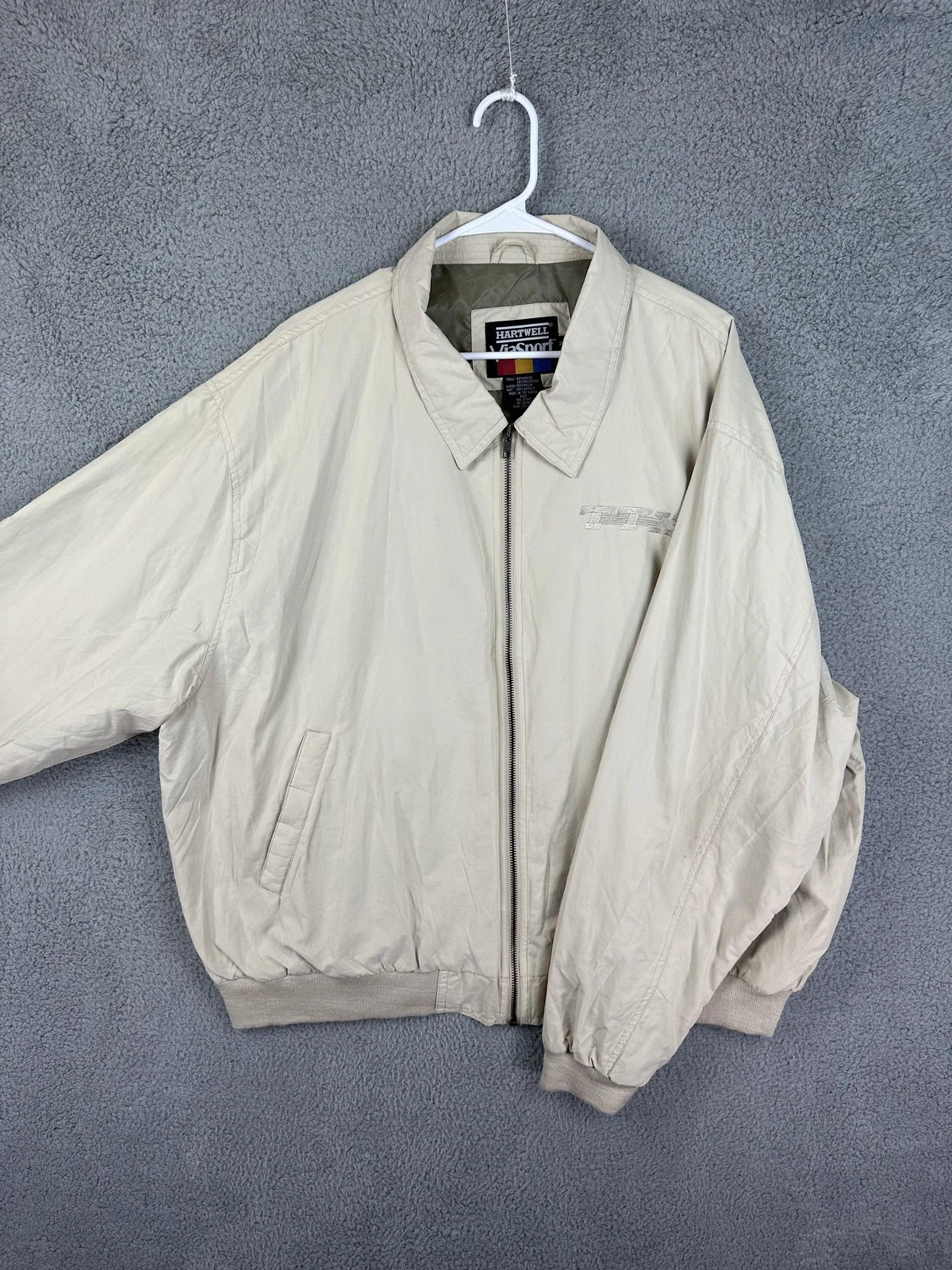 Hartwell ViaSport Jacket Mens 2XL Lightweight Windbreaker Beige Tan Mens Vintage
Opens in a new wind