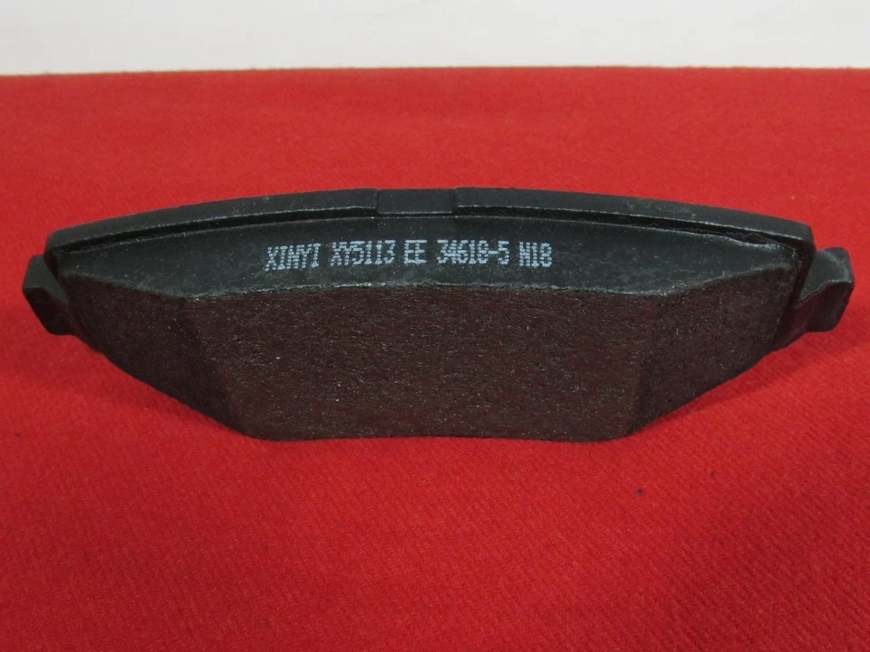 Kit de pastillas de freno de disco trasero Dodge Jeep NUEVO OEM MOPAR Foto 2 de 4