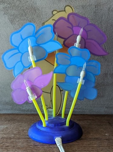 Winnie The Pooh Table Light, Night Light, Spring Flowers, 11" Tall Plastic, CUTE - Picture 4 of 10