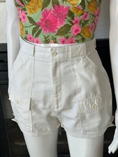 Vintage Women's Domino white shorts Size 6 waist 24" Length 13" inseam 1.5"