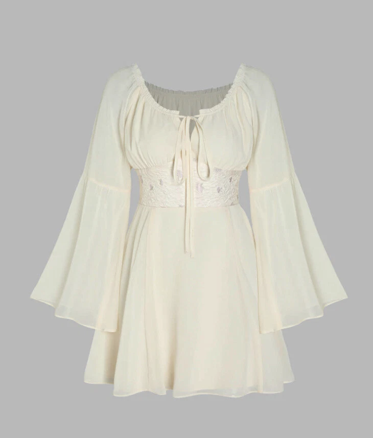 Retro bell outlet sleeve dress