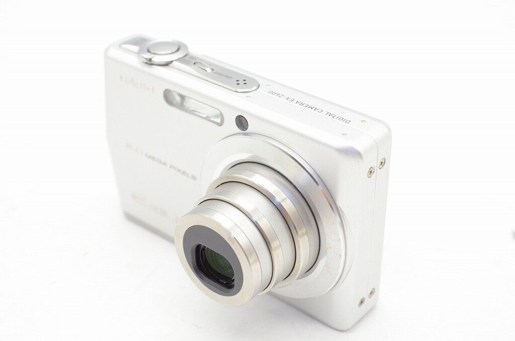 Casio EXILIM ZOOM EX-Z600 6.0MP Digital Camera - Silver for Casio EXILIM ZOOM EX-Z600 6.0MP Digital Camera - Silver for