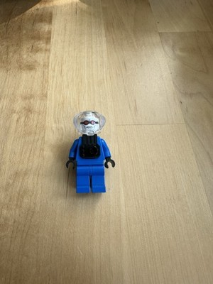 Lego [Minifigure bat011i] Mr. Freeze - Blue Outfit 2008 Batman