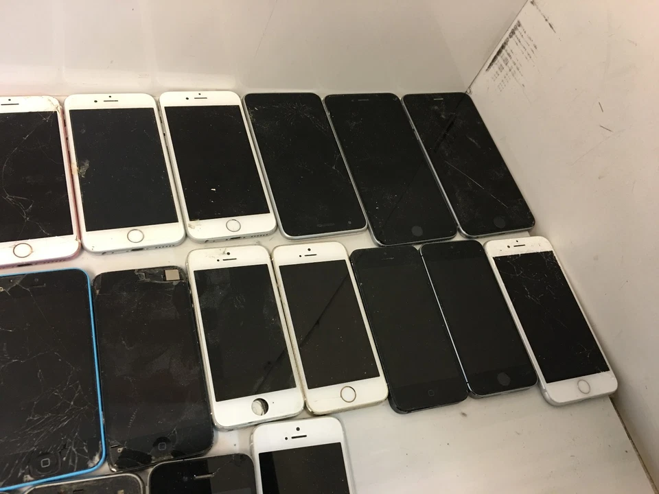 48x Teléfonos COMO ESTÁN Piezas/Reparación Apple iPhone Samsung LG SIN ALIMENTACIÓN AGRIETADA Paquete Foto 4 de 4