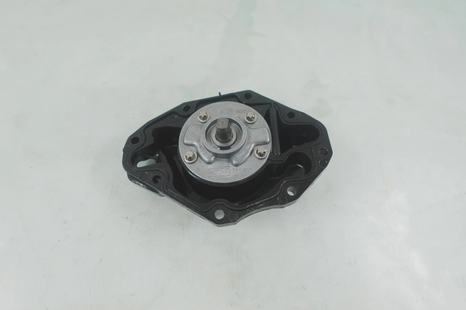 2006-2017 Sea-Doo OEM Oil Pump Housing Wake Pro GTX RXT GTI GTR GTS 420812723