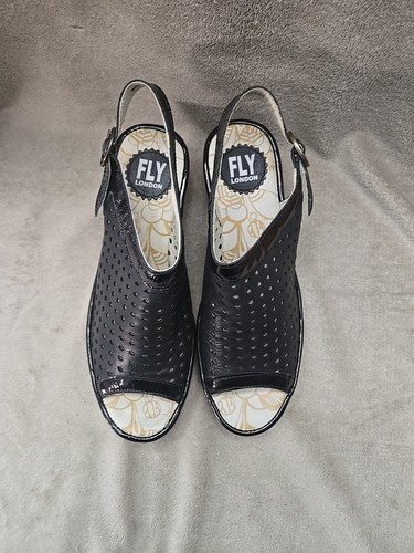Fly London Yile Black Leather Wedge Sandals Womans Size EU 40 US 9 - Picture 6 of 9
