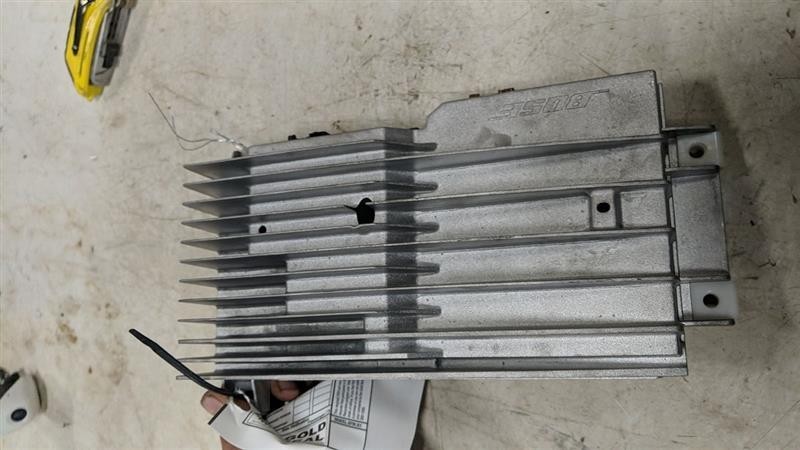 07-09 Cadillac SRX Bose Audio Amplifier ID 25926541 Radio Equipment UQS 1001796