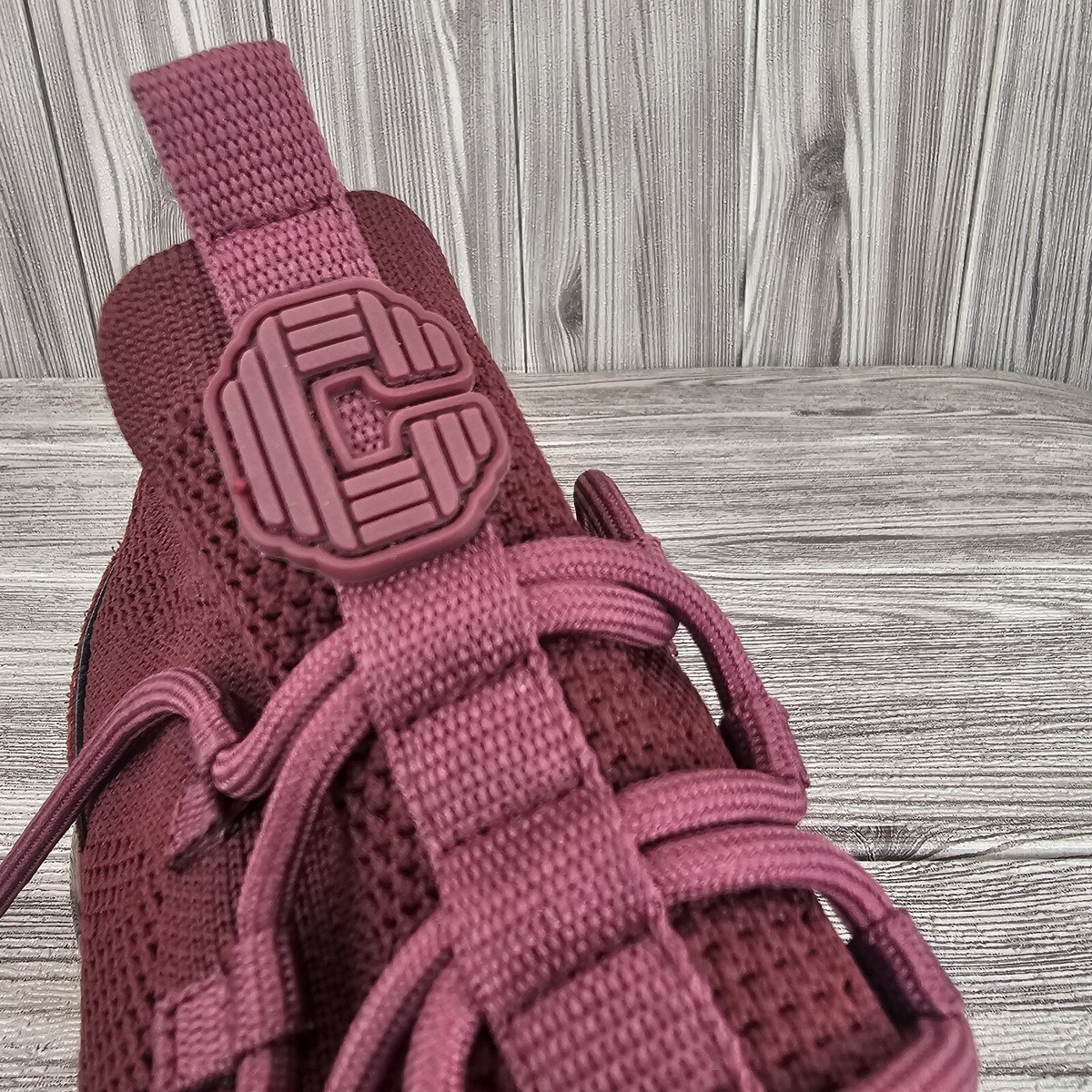 Carvela Lock Bubble Low Top Shoes Sneakers - Burgundy
