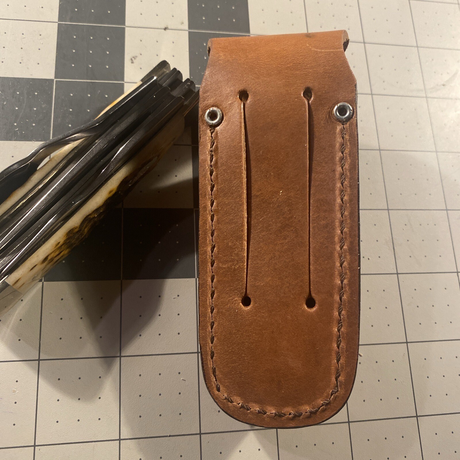 Case XX 6354HB Jigged Amber Bone Hobo Stainless Pocket Knife W/Leather