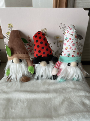New with Tags  Giftcraft HUG Feel the Love GNOMIES Lot of 3 Plushes