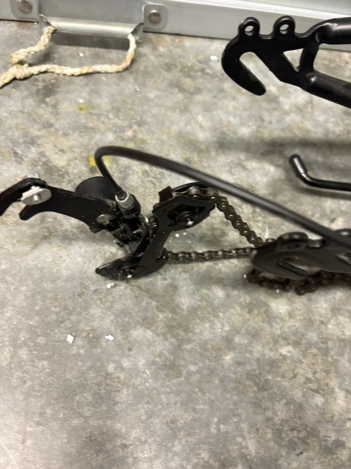 Hyper Mountain Bike 26 Inch Shocker Men's Dual Suspension Shimano Excellent - Image 4 of 4