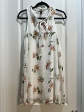 Forever 21 Mini White Floral dress Small Sleeveless Halter Armpit To Armpit 19”