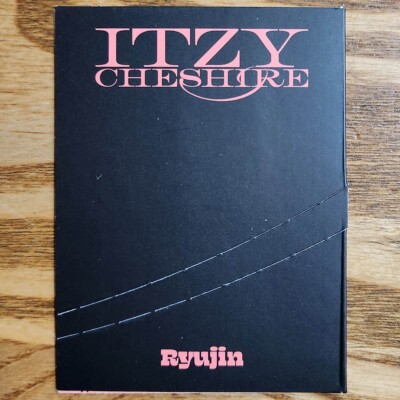Ryujin Official Hidden Message Card Itzy Cheshire Special Edition