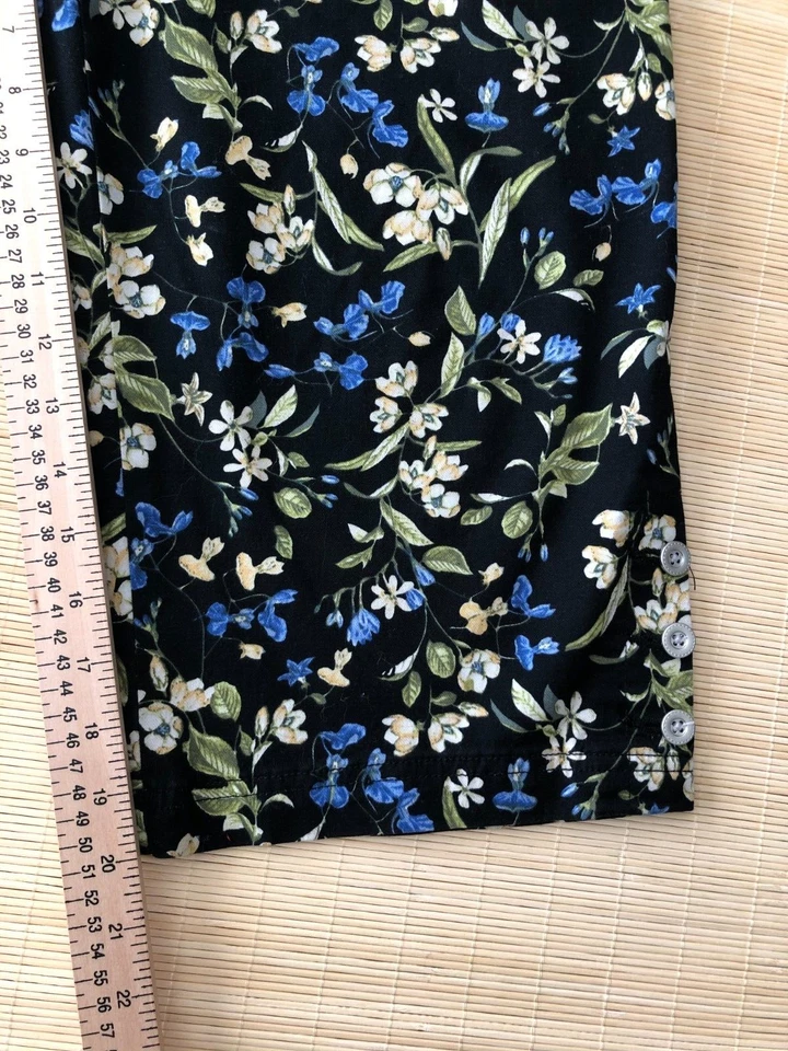 Karen Scott Mujer Talla 12 Capris Crop Negro Azul Crema Floral Cremallera 2 Bolsillos Foto 4 de 4