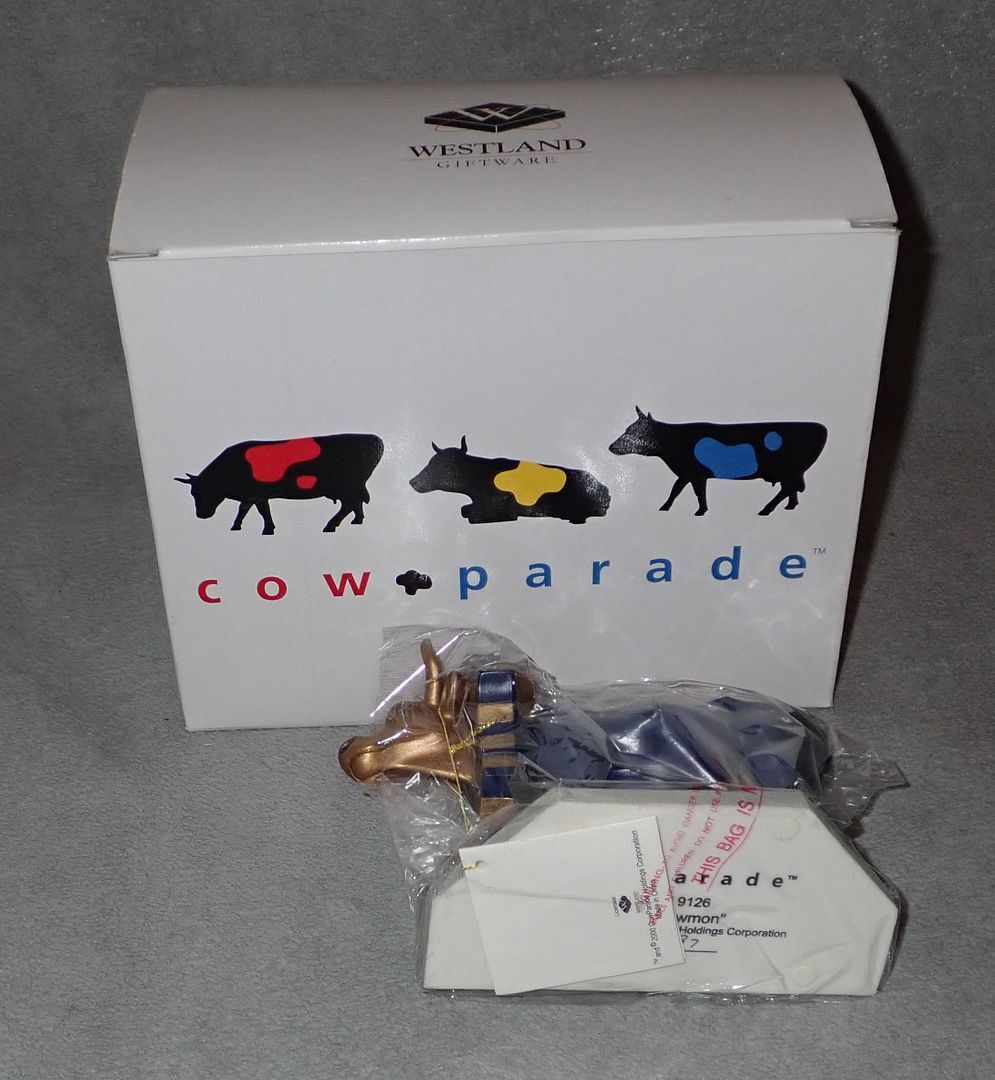 Vintage COW PARADE 9126 TUTANCOWMON Figurine | eBay