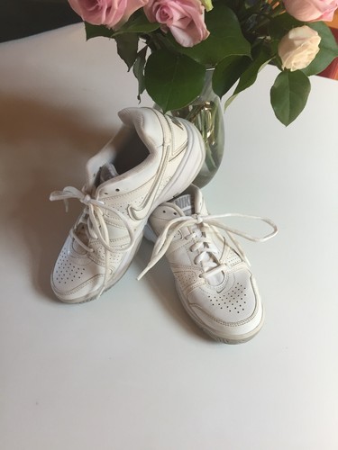 women's tennis court shoes sale