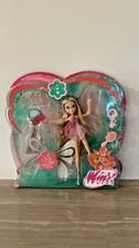Winx Club Glam Magic Enchantix Flora nella confezione