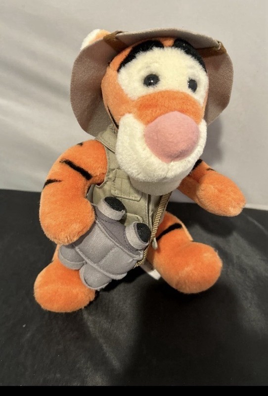 Disney Safari Tigger Plush w/ Hat & Binoculars Small 1999 Vintage
