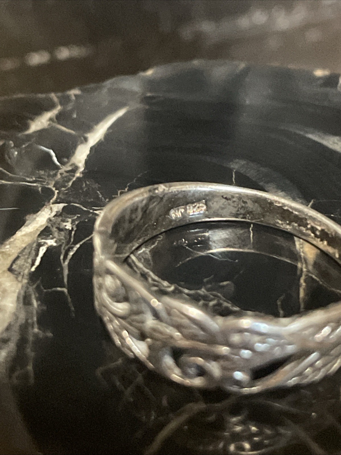 Beautiful Leaf And Vine Pattern Sterling Silver R… - image 8