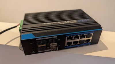 Eneo Gigabit PoE+ Switch - IAM-5SG1008MMB