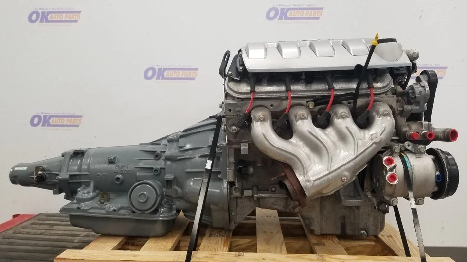 6.0 LS2 ENGINE WITH REMAN 4L60E AUTO TRANSMISSION 2006 PONTIAC GTO PULLOUT SWAP - Imagem 2 de 4