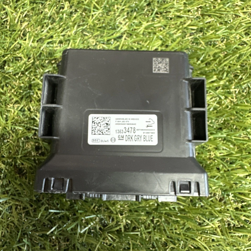Módulo de control de puerta de enlace de red Chevy Silverado/Colorado 2018-2022 OEM 13533478 Foto 2 de 4