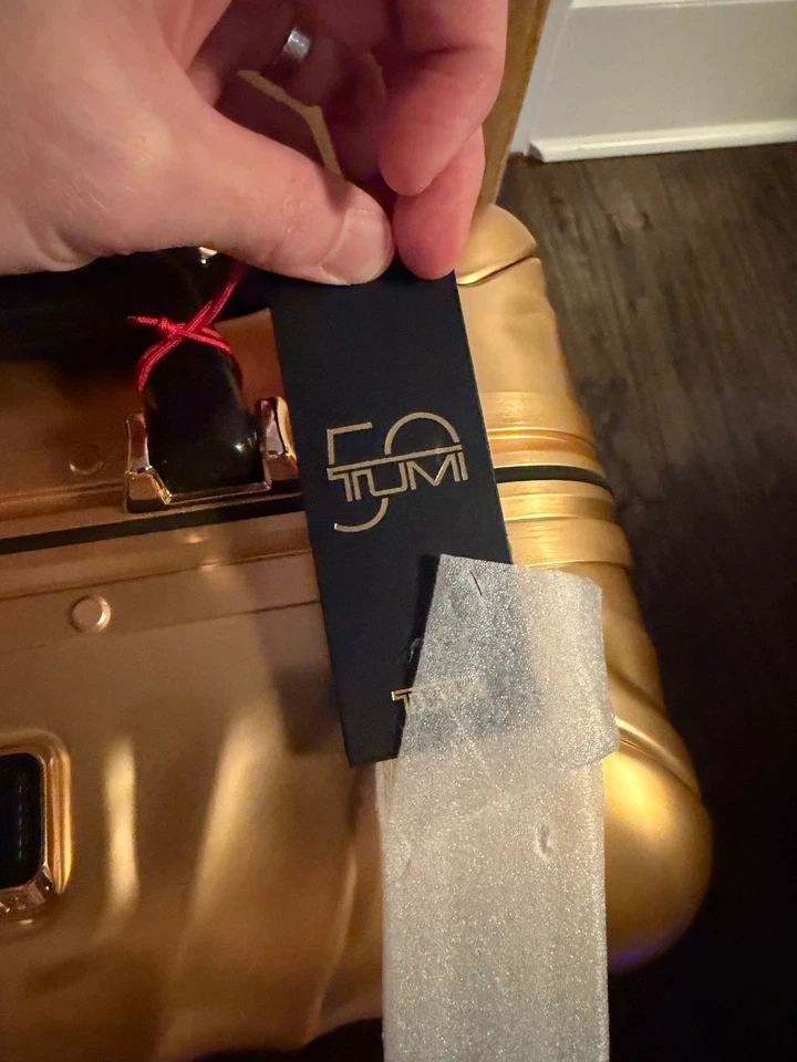 Алюминиевая международная ручная кладь Tumi 19 градусов золото 50-й ограниченный выпуск - Изображение 3 из 4