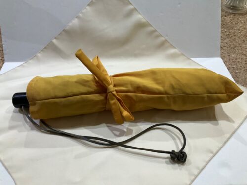 Authentic Fendi Vintage Logo Travel Umbrella Gold Black Made in Italy Unused - Picture 18 of 18