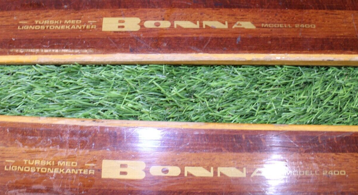 2 Paires de Ski de Fond Vintages - BONNA Modell 1800 - SKILETT Spesial