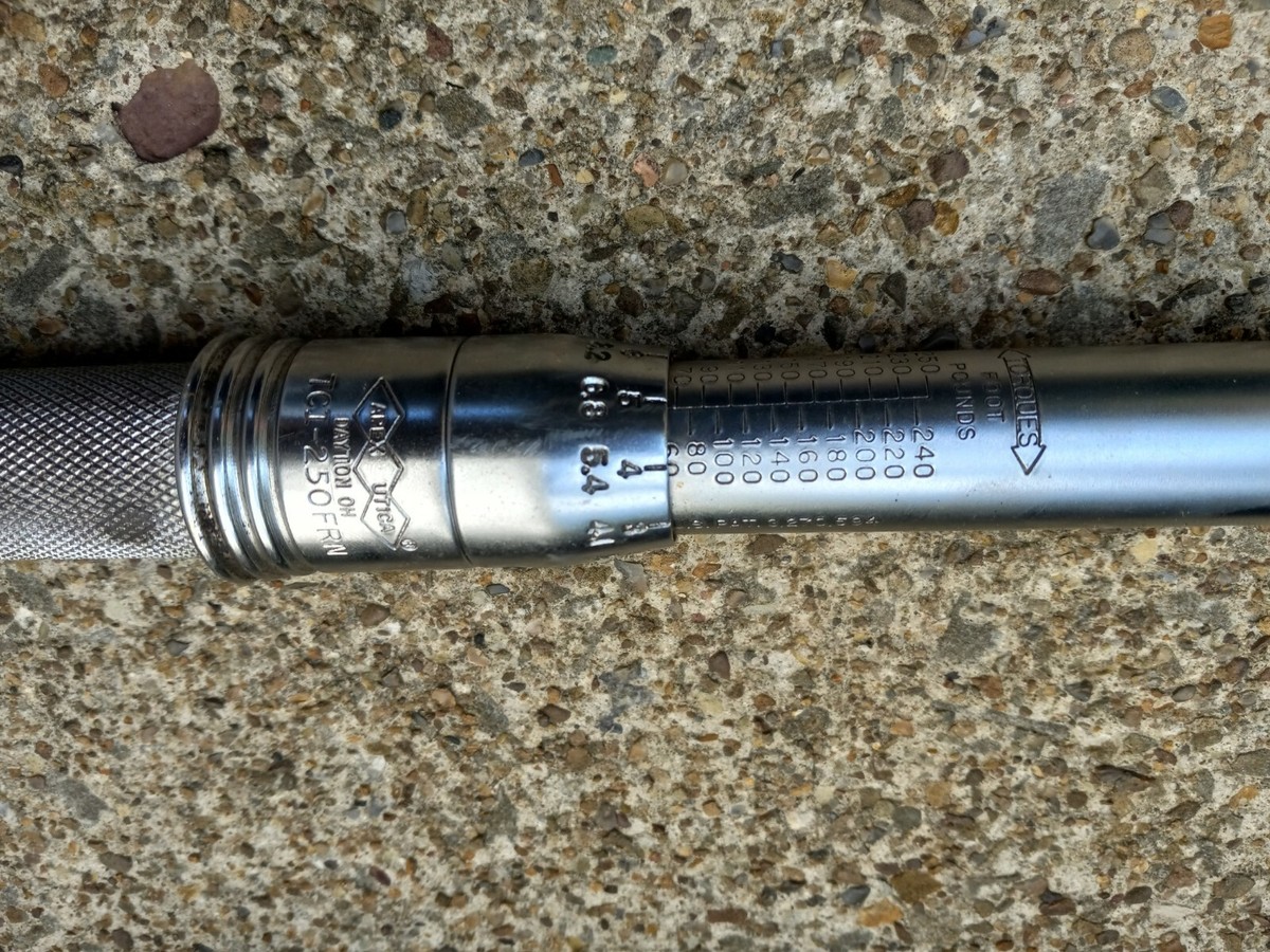 Utica TCI-250FRN Torque Wrench 1/2
