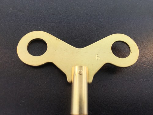 Llave de reloj de cuerda de eje largo de latón liso. Talla #6 3,20 mm. oro 0,142 pulgadas - Imagen 3 de 3