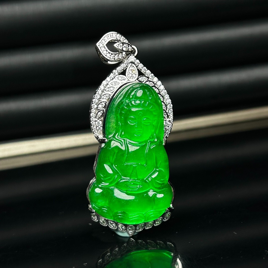 Real Natural Perfect High Ice Jade Jadeite guanyin