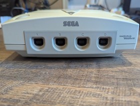 Sega Dreamcast Video Game Console Working, 2 controllers, and Leads