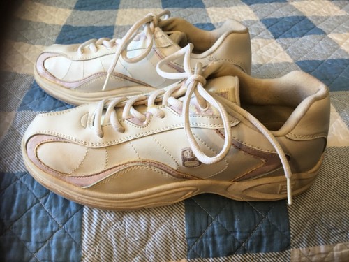 Women's Brunswick White and Gold Bowling Shoes - Size 10 M - Picture 2 of 5