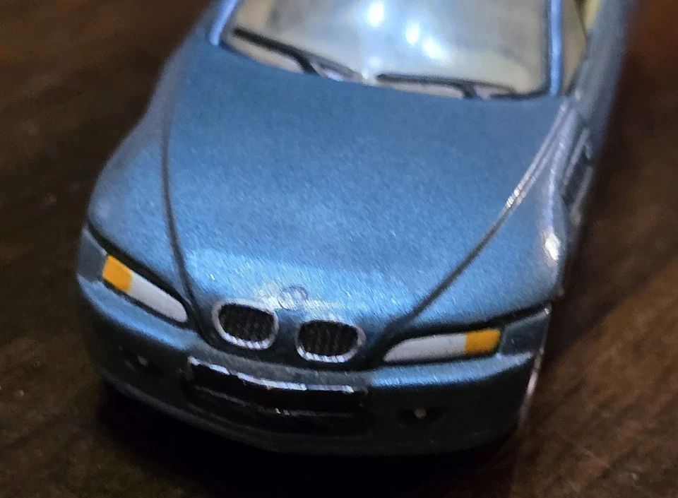 2.75" Johnny Lightning 1/64 007 40th Anniversary BMW Z3 Convertible "Golden Eye" - Image 2 of 4