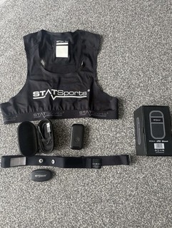 STATSports APEX Academy Pro Tracker Vest Set HR Monitor Black YL / S