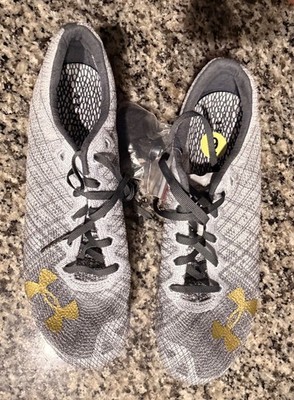 Under Armour HOVR Shakedown Halo Grey Track & Field 3022515-105 Men s Size 9 