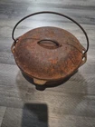 Vintage Rusty Lodge Cast Iron Dutch Oven No.8 DO 10 1/4in