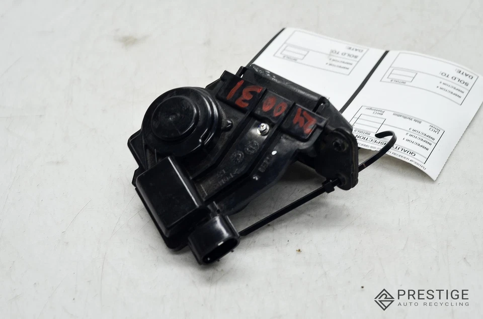 2017 TOYOTA PRIUS LID LATCH OEM - Image 2 of 4