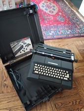 vitage electric Olivetti Lexicon 83DL thumbnail