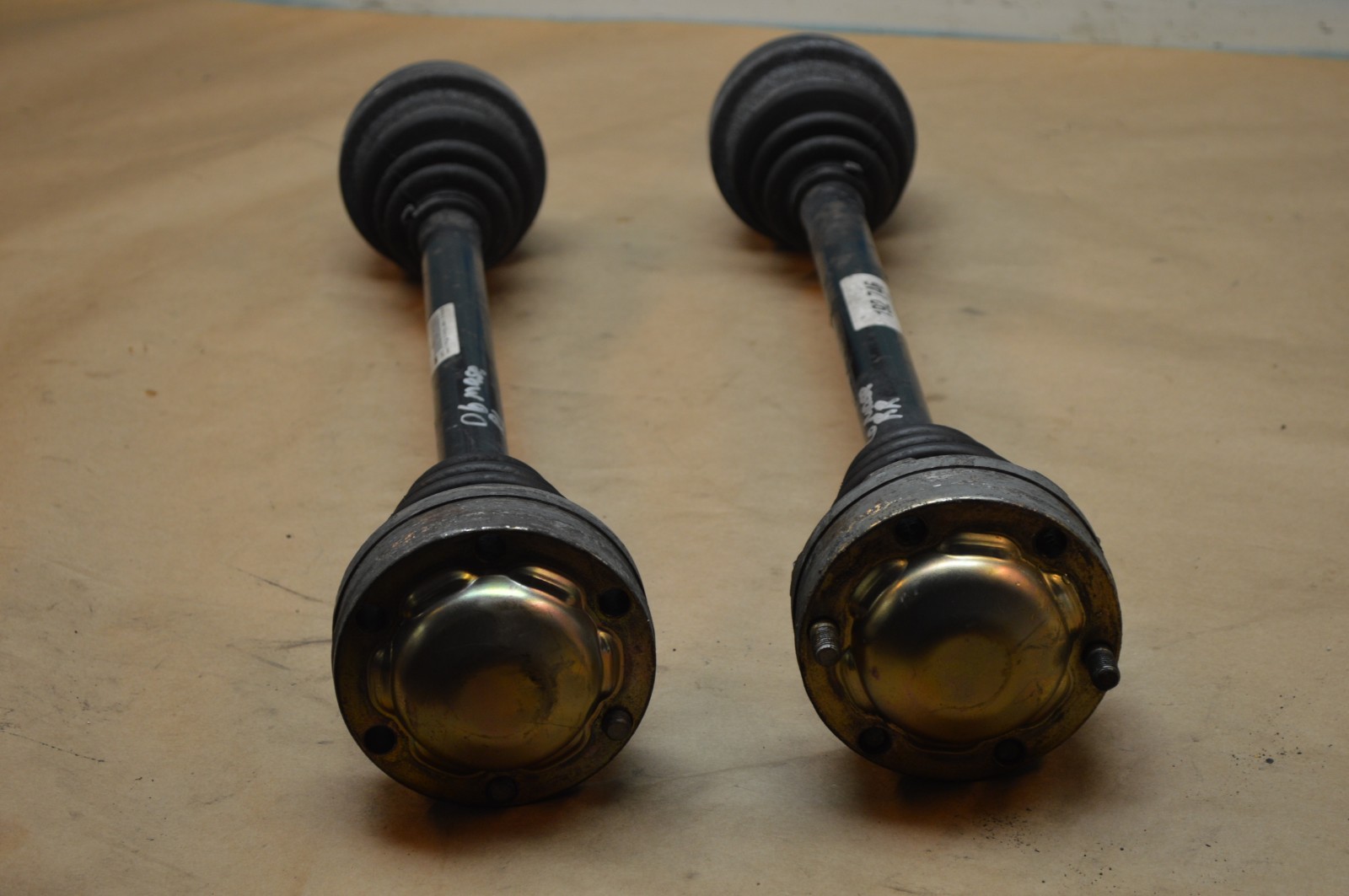 2006 M139 MASERATI QUATTROPORTE 4.2L V8 REAR LEFT & RIGHT AXLES PAIR OEM 
