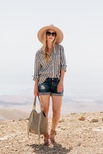 AG Adriano Goldschmied NWT The Hailey Ex Boyfriend Roll Up Denim Jean Shorts 25R